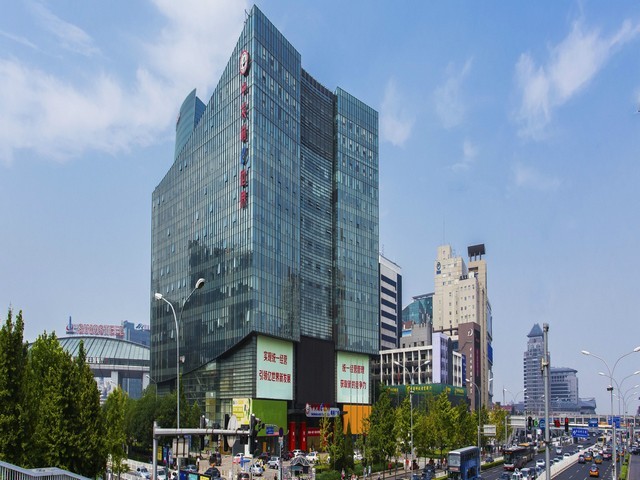 茂名重型落地广告机价格大全